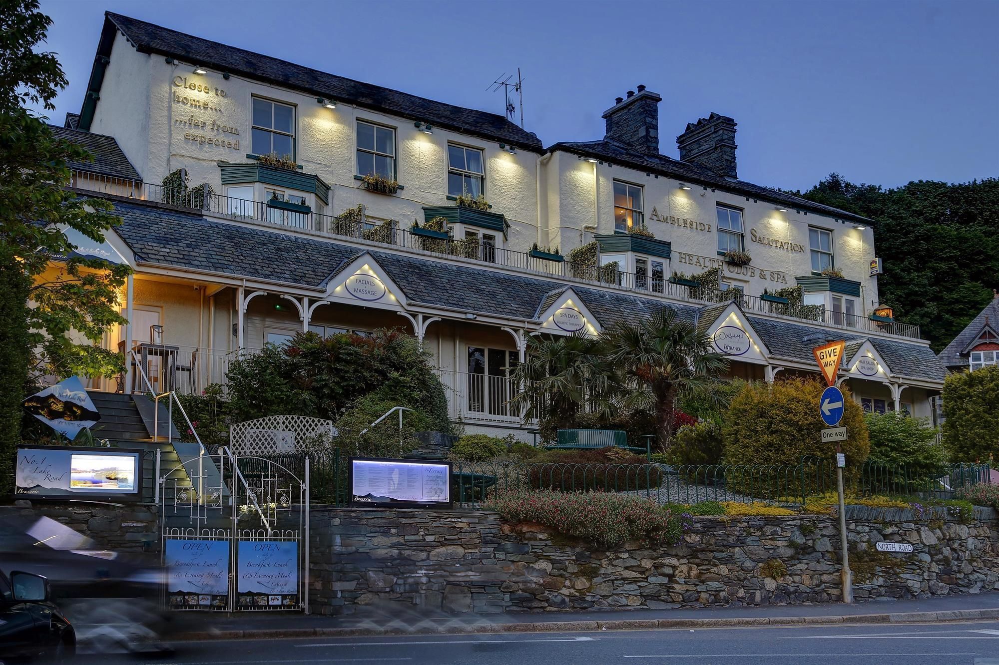 Ambleside Salutation Hotel, Worldhotels Distinctive Exterior foto